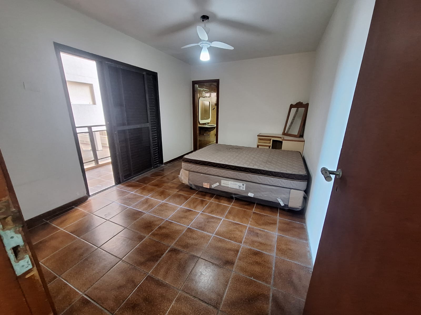 Apartamento Vista Mar com 3 Quartos  à venda, 200m² - Pitangueiras