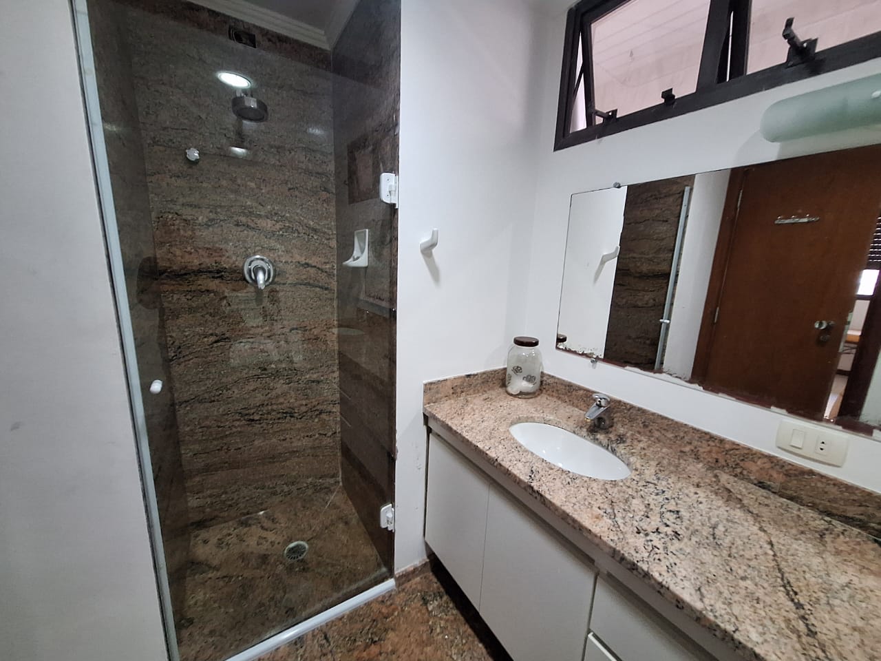 Apartamento venda 3 suites  200m vista total Pitangueiras Guaruja R4828855