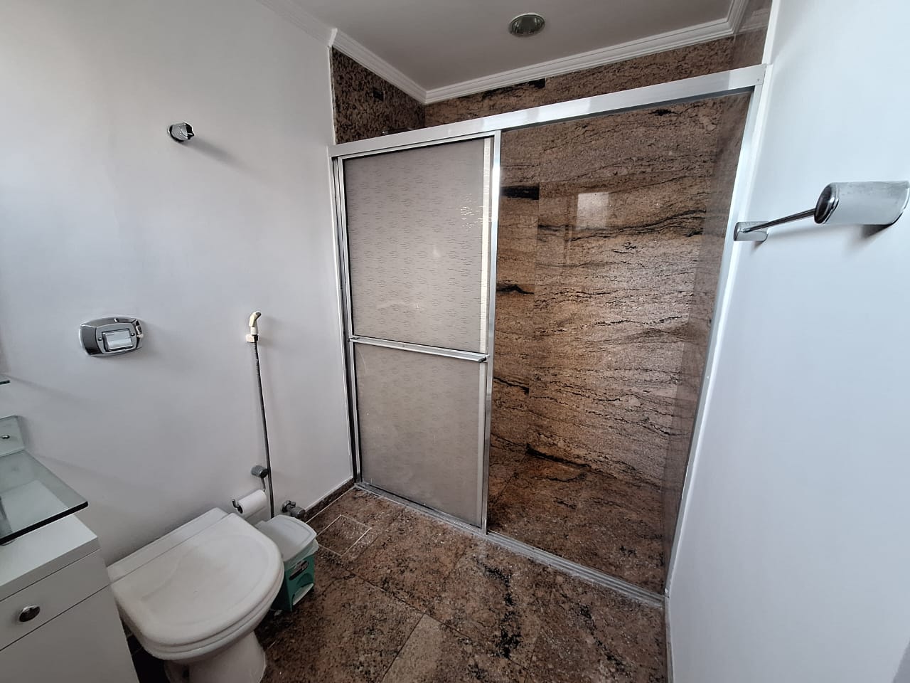 Apartamento venda 3 suites  200m vista total Pitangueiras Guaruja R4828855