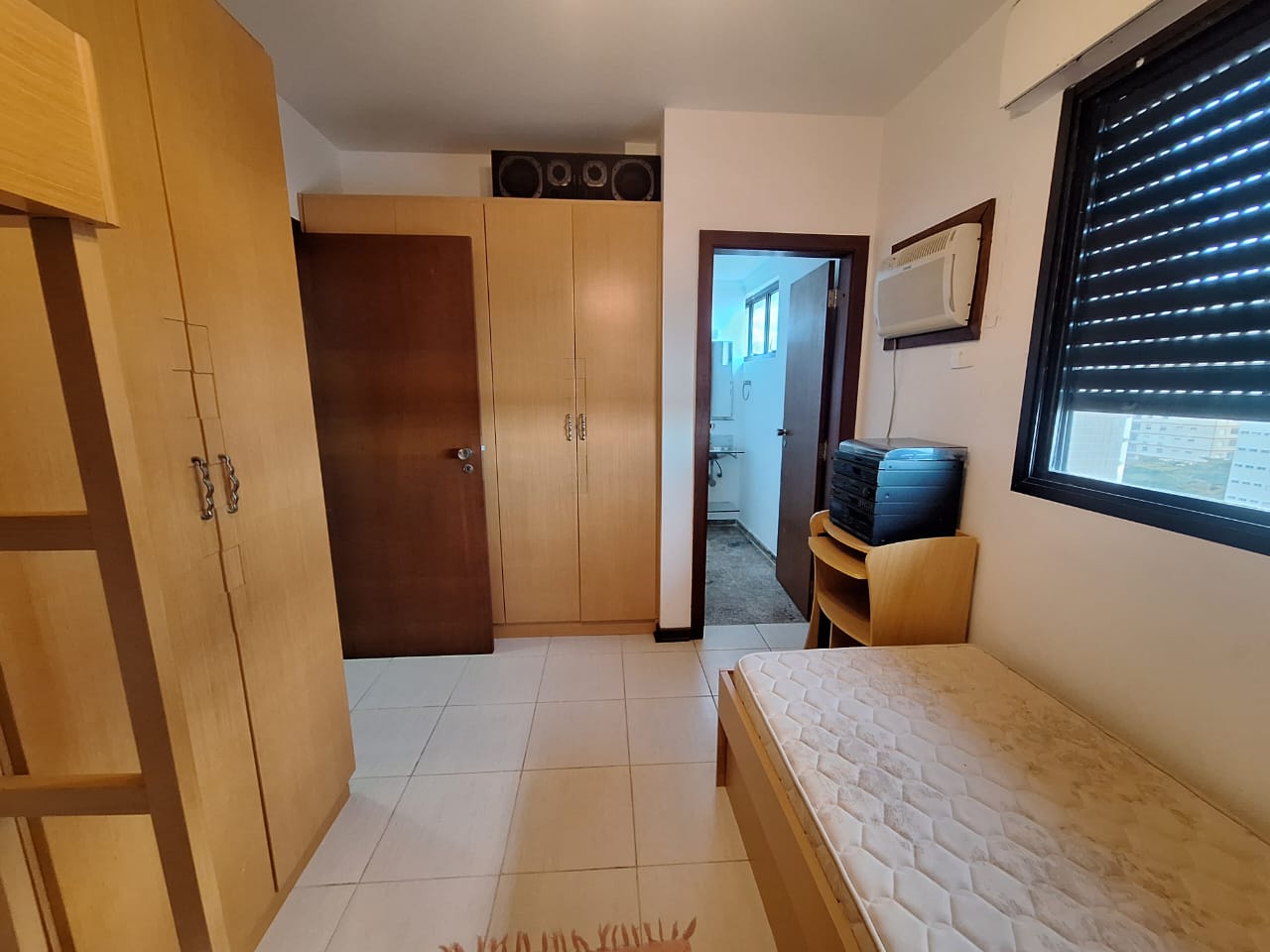 Apartamento venda 3 suites  200m vista total Pitangueiras Guaruja R4828855