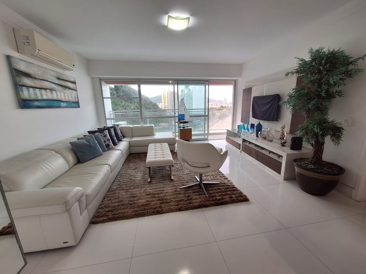apartamento venda 3 dormitorios 3 suites 2 vagas frente mar enseada guaruja R1831271