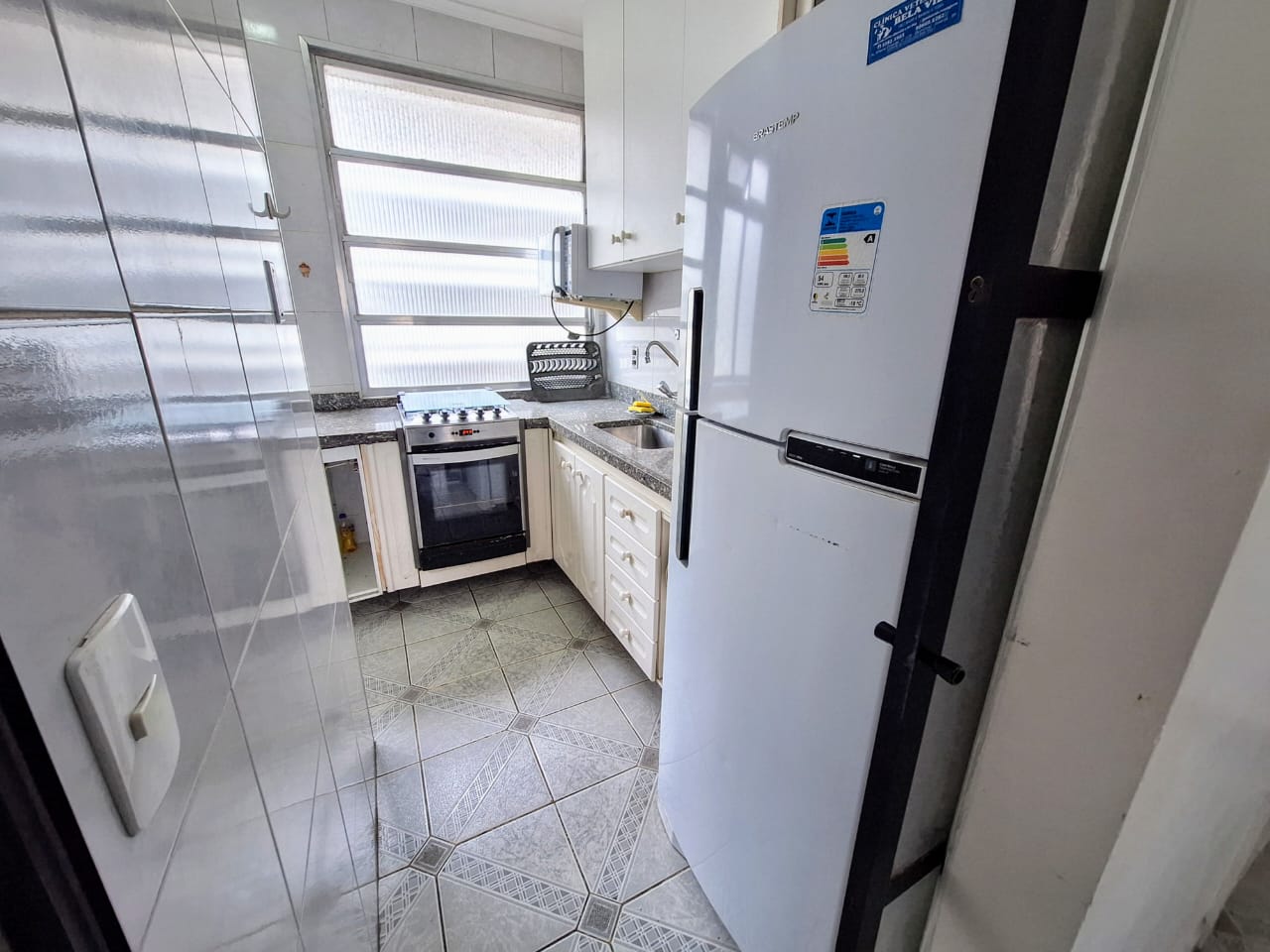 Apartamento com 2 dormitorios  à venda - Pitangueiras Guaruja  R1706709