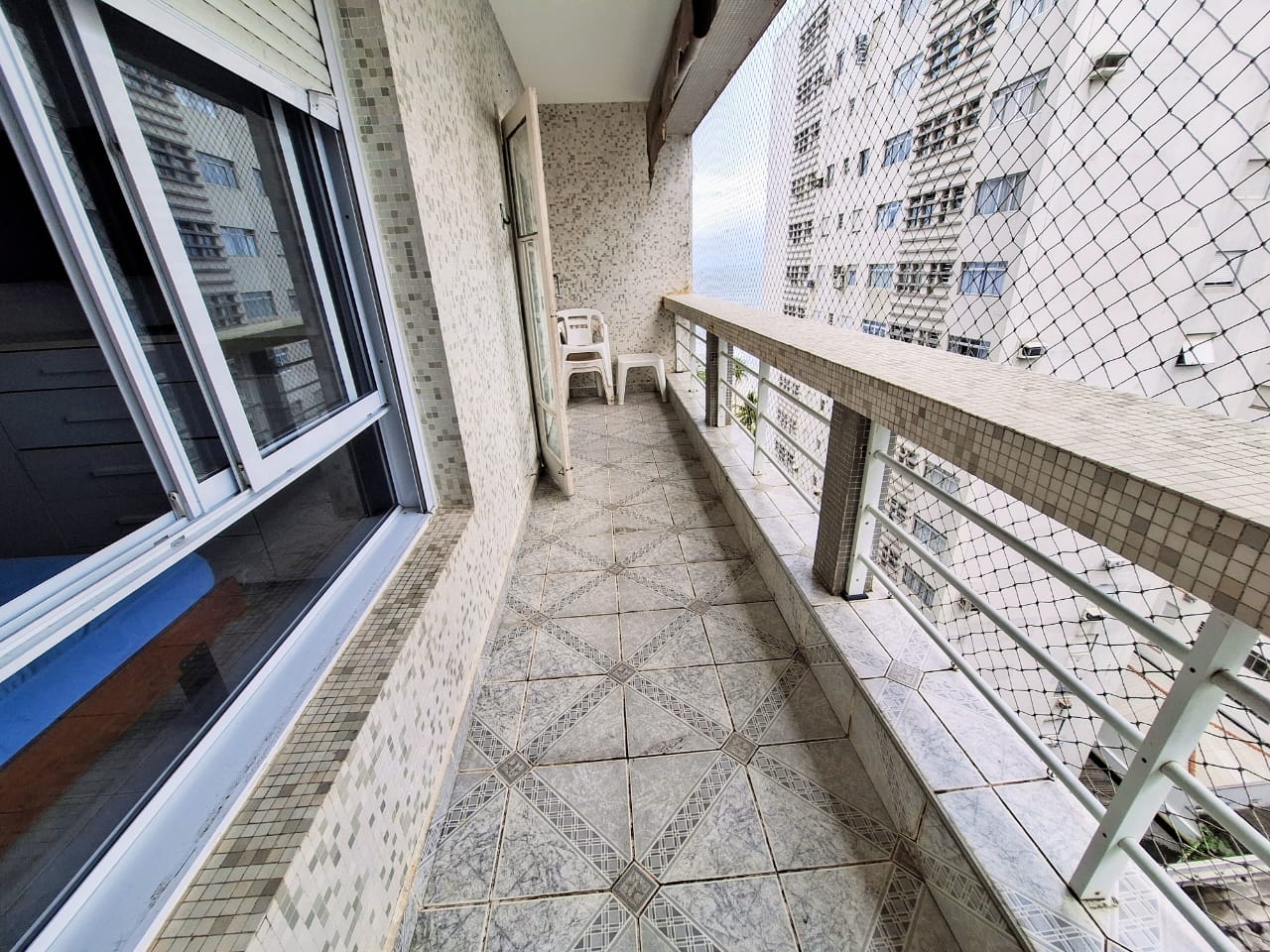 Apartamento com 2 dormitorios  à venda - Pitangueiras Guaruja  R1706709
