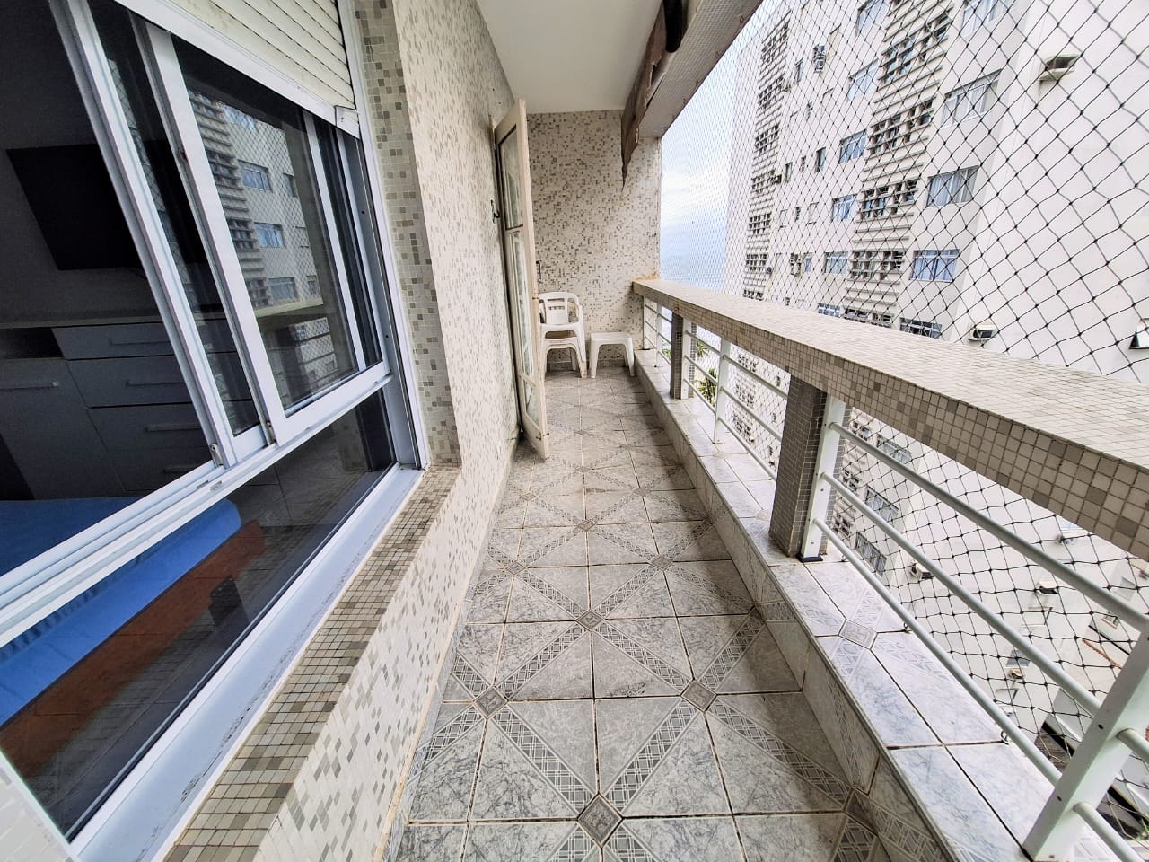 Apartamento com 2 dormitorios  à venda - Pitangueiras Guaruja  R1706709