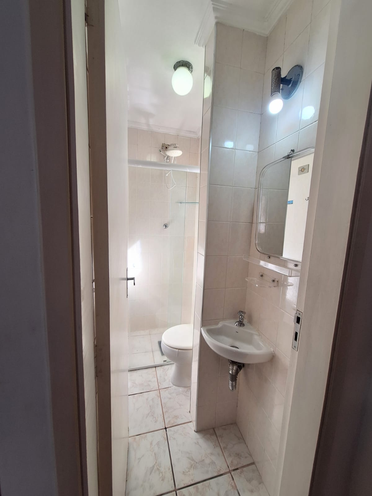 Apartamento a venda  2 dormitorios 1 suite na Pitangueiras Guaruja R2559506