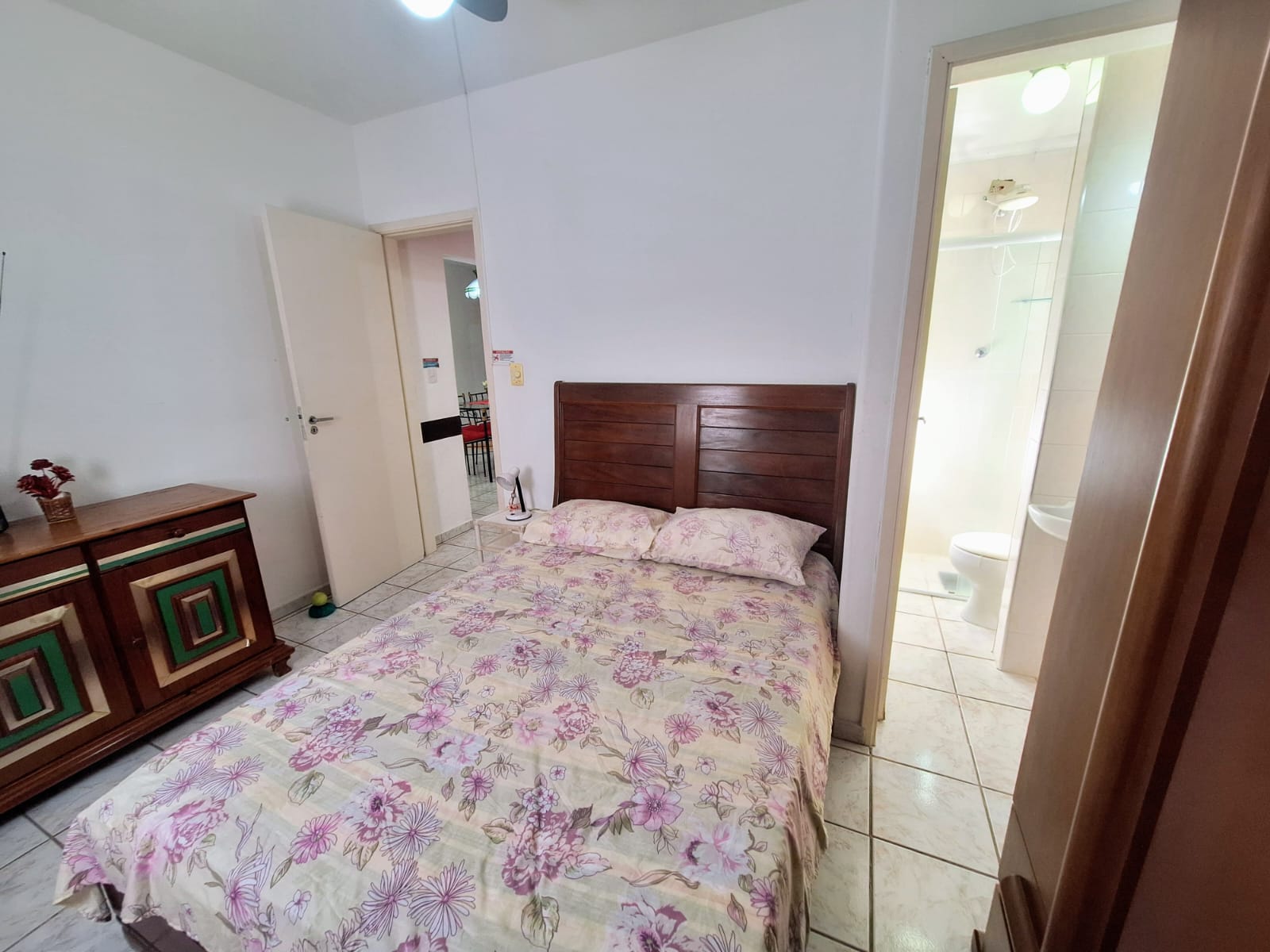 Apartamento a venda  2 dormitorios 1 suite na Pitangueiras Guaruja R2559506