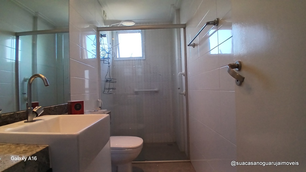 Cobertura com 3 dormitorios  1 suite 3 vagas  à Venda, 230 m² por R$ 1.600.000  CO100E