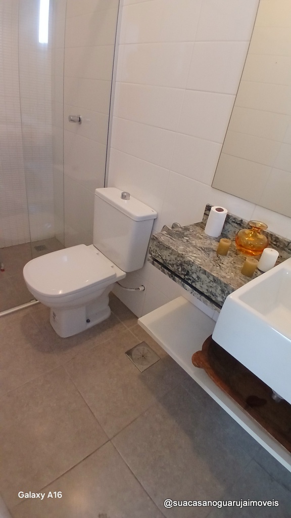 Cobertura com 3 dormitorios  1 suite 3 vagas  à Venda, 230 m² por R$ 1.600.000  CO100E