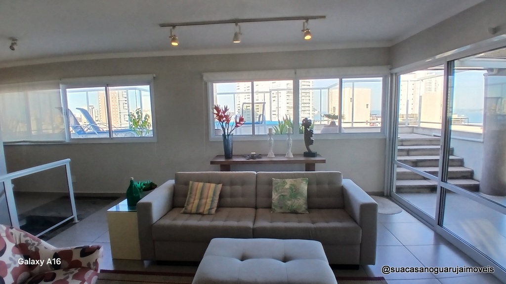 Cobertura com 3 dormitorios  1 suite 3 vagas  à Venda, 230 m² por R$ 1.600.000  CO100E