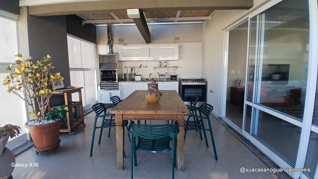 Cobertura com 3 dormitorios  1 suite 3 vagas  à Venda, 230 m² por R$ 1.600.000  CO100E