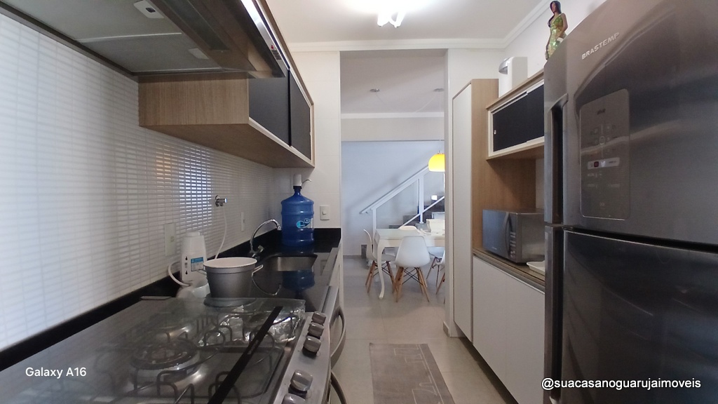 Cobertura com 3 dormitorios  1 suite 3 vagas  à Venda, 230 m² por R$ 1.600.000  CO100E