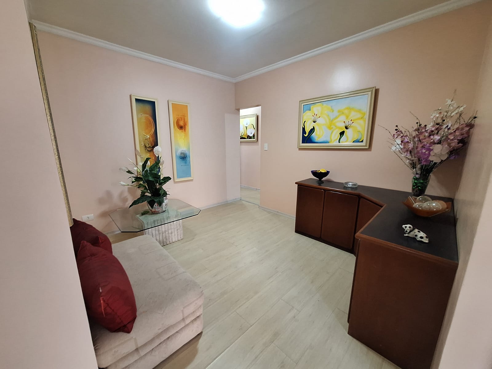 Apartamento frente mar com 3 suítes em Pitangueias - Guarujá