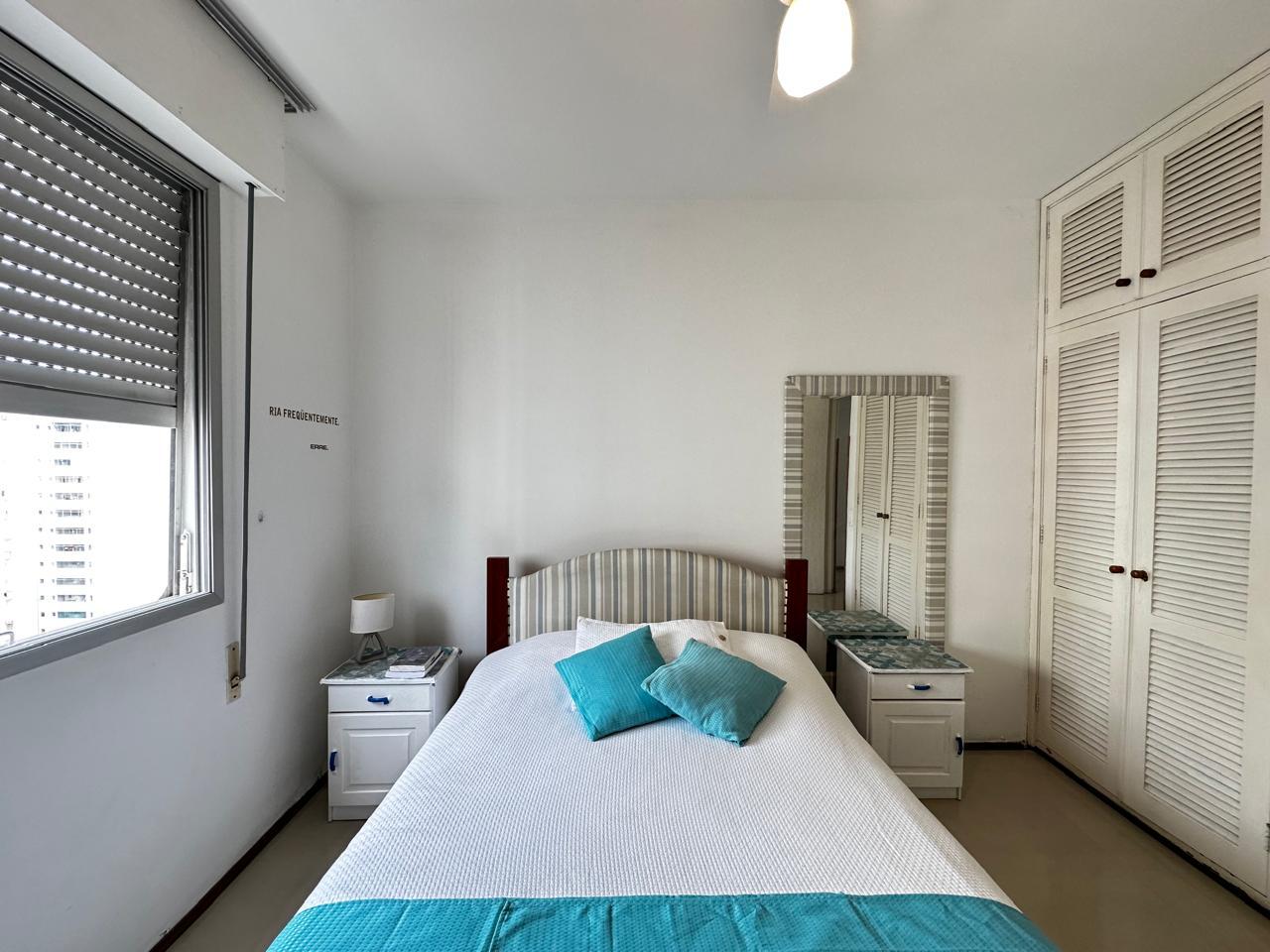 Apartamento com 3 Quartos à Venda, 110 m² por R$ 600.000