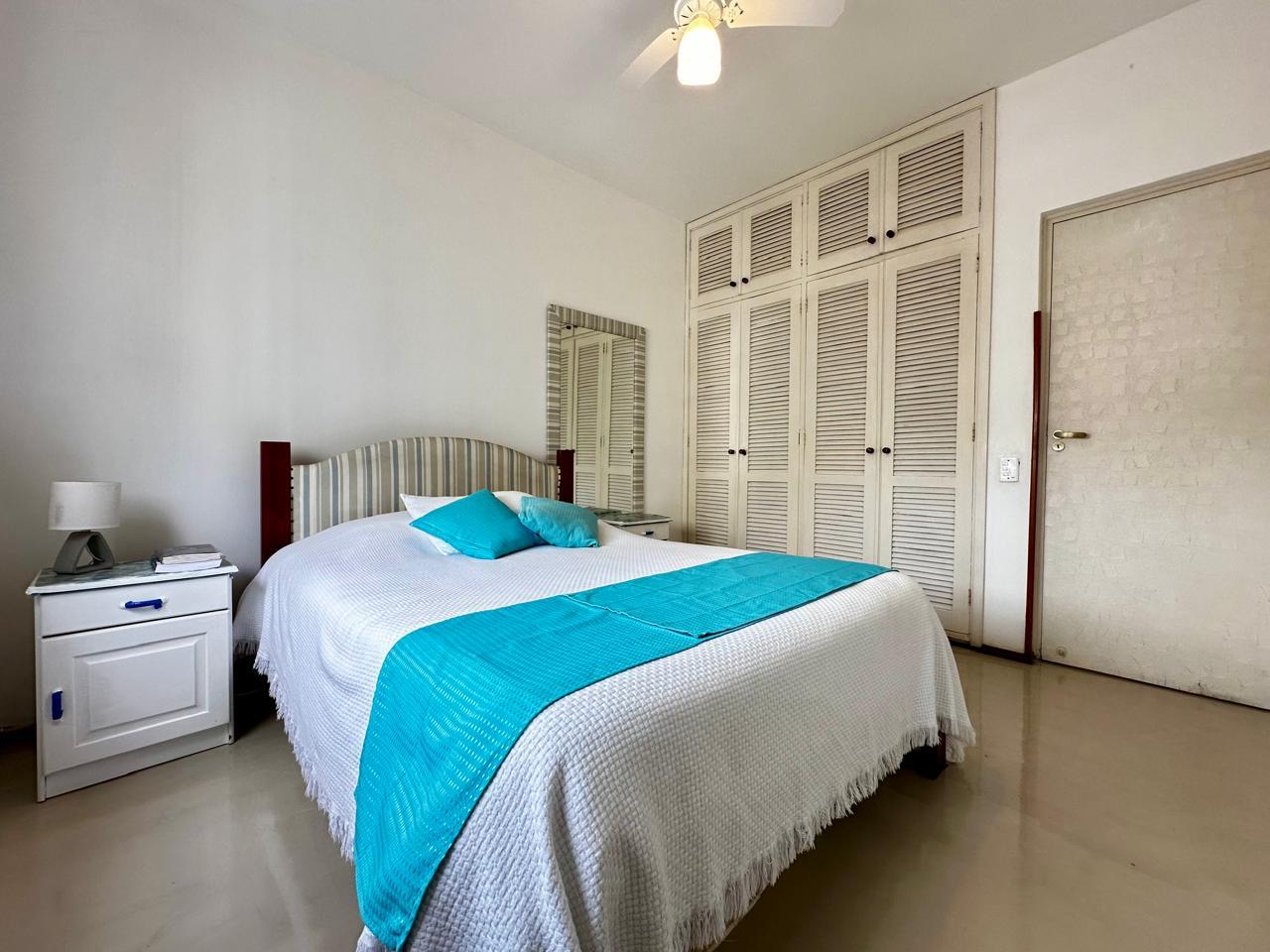 Apartamento com 3 Quartos à Venda, 110 m² por R$ 600.000