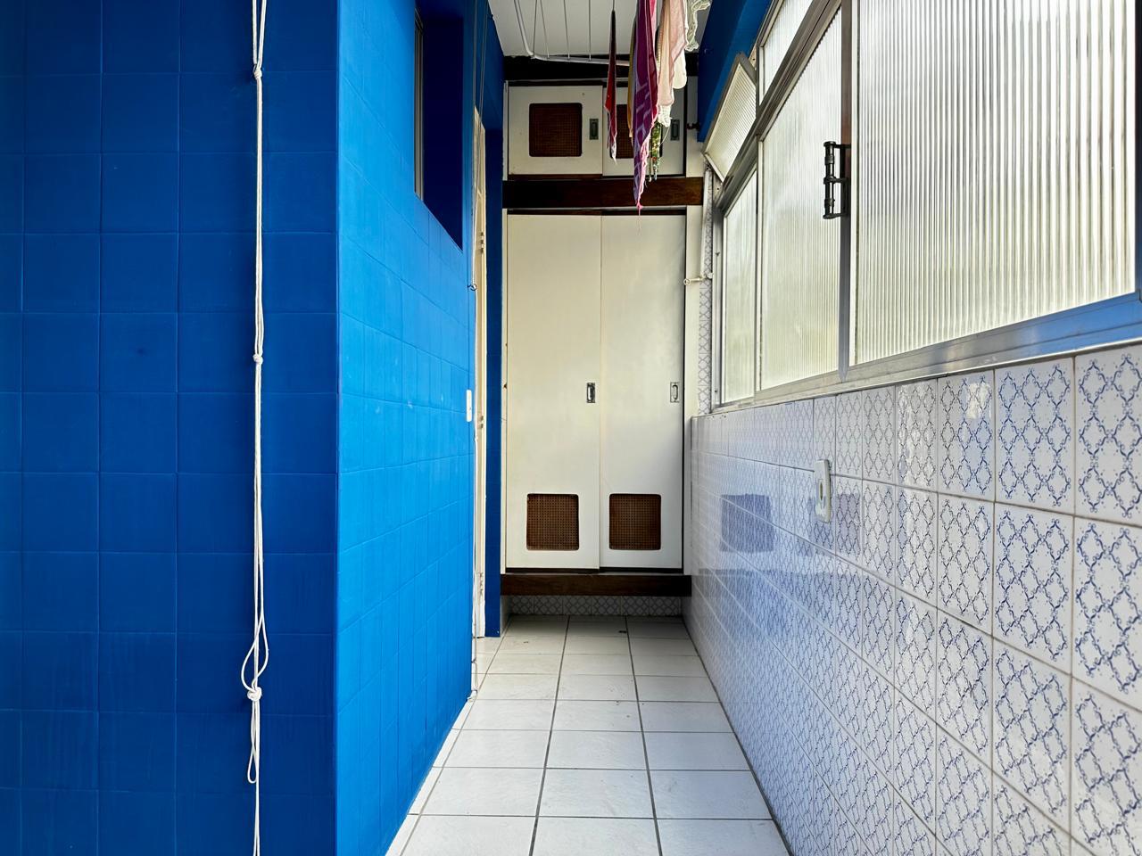 Apartamento com 3 Quartos à Venda, 110 m² por R$ 600.000