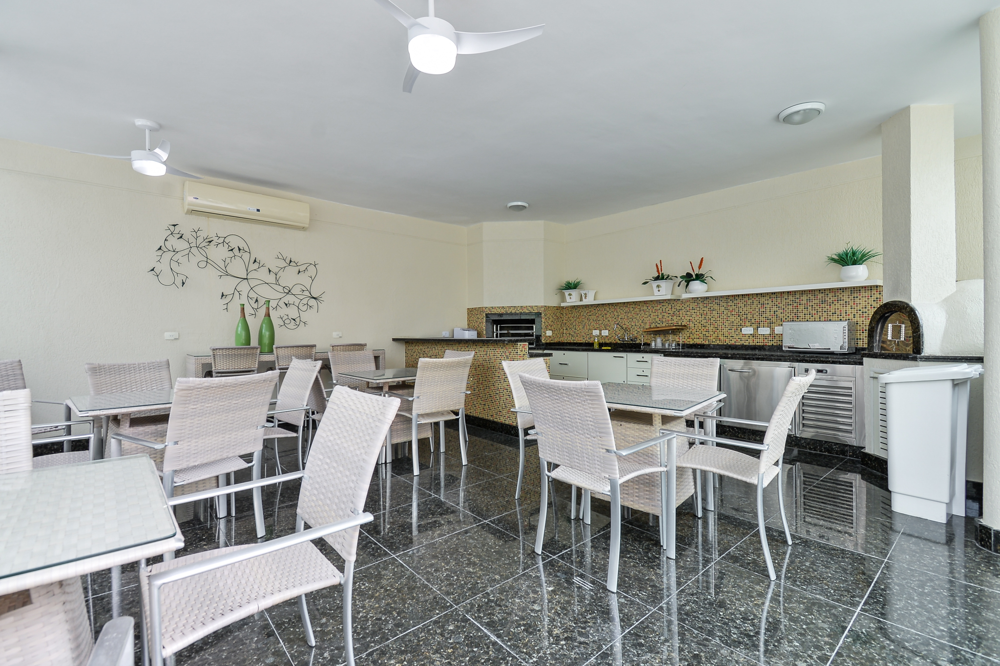 apartamento Pronto para morar 131  m²  3 suítes com  dependência 2 vagas  Lazer completo  AP2533EL