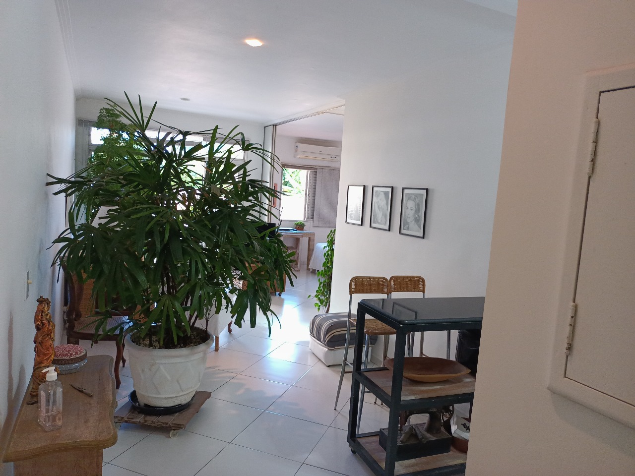 Apartamento com 2 dormitórios 1 vaga 80 m² por R$ 340.000 - Jardim Virginia - Guarujá/SP - COD. AP51169V