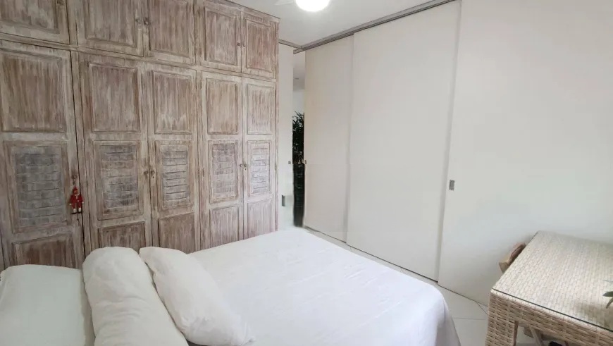 Apartamento com 2 dormitórios 1 vaga 80 m² por R$ 340.000 - Jardim Virginia - Guarujá/SP - COD. AP51169V