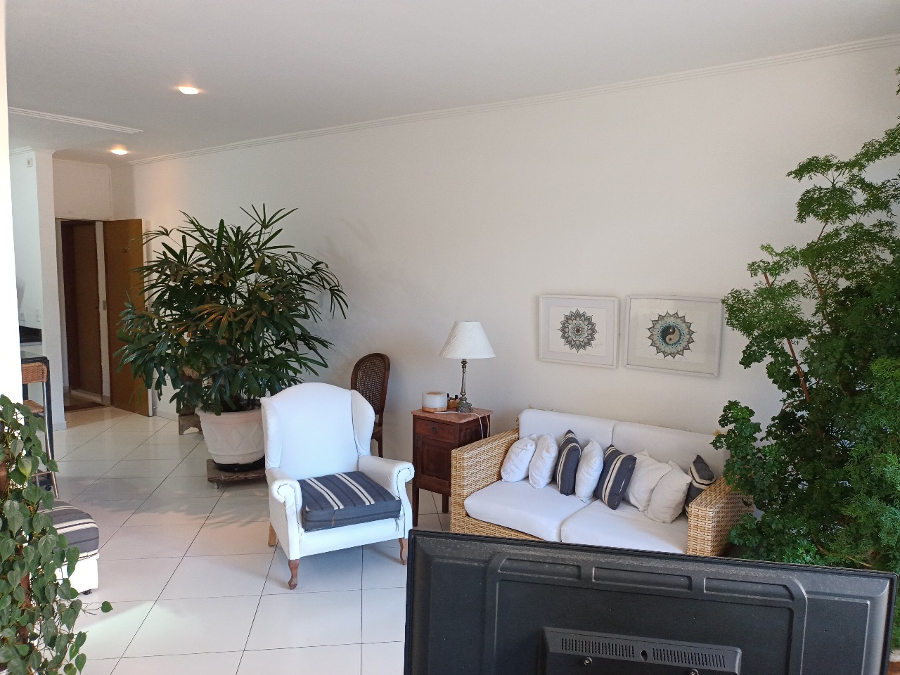 Apartamento com 2 dormitórios 1 vaga 80 m² por R$ 340.000 - Jardim Virginia - Guarujá/SP - COD. AP51169V
