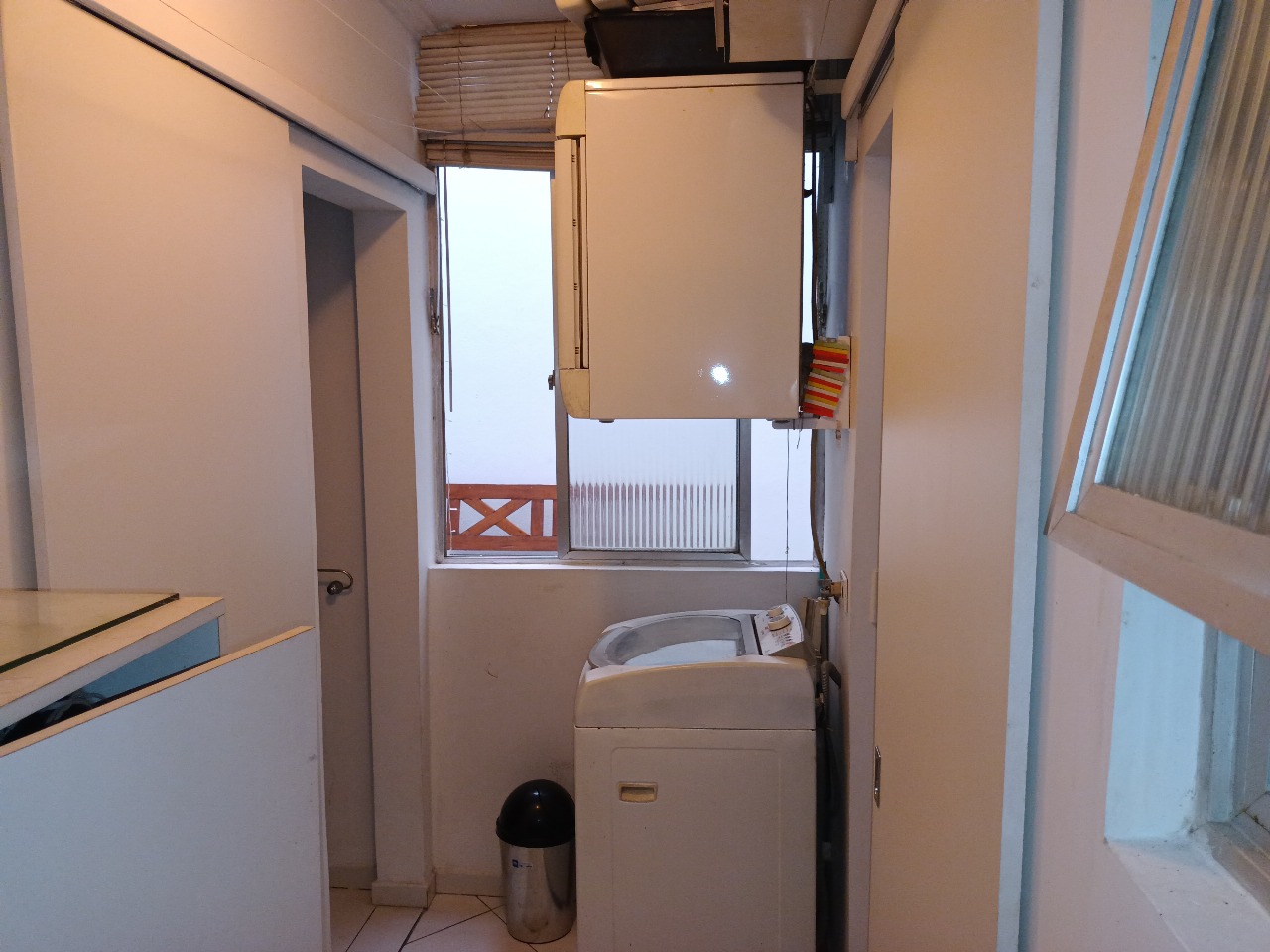 Apartamento com 2 dormitórios 1 vaga 80 m² por R$ 340.000 - Jardim Virginia - Guarujá/SP - COD. AP51169V