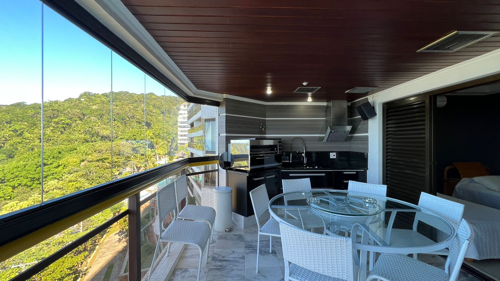 apartamento 3 dormitorios 2 suites 168 m2 2 vagas vista mar condominio sorocotuba guaruja sp cod AP1210903V
