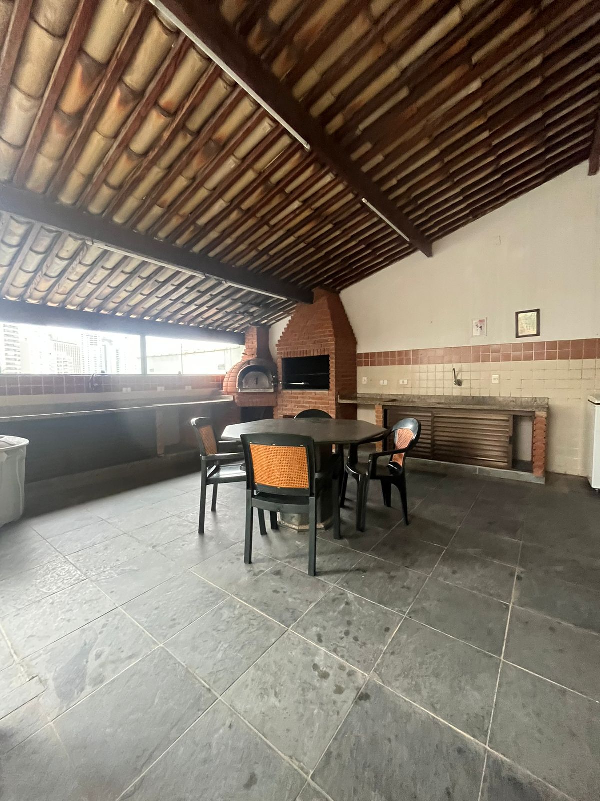 Apartamento para alugar com 3 quartos, 100m² - Foto 25