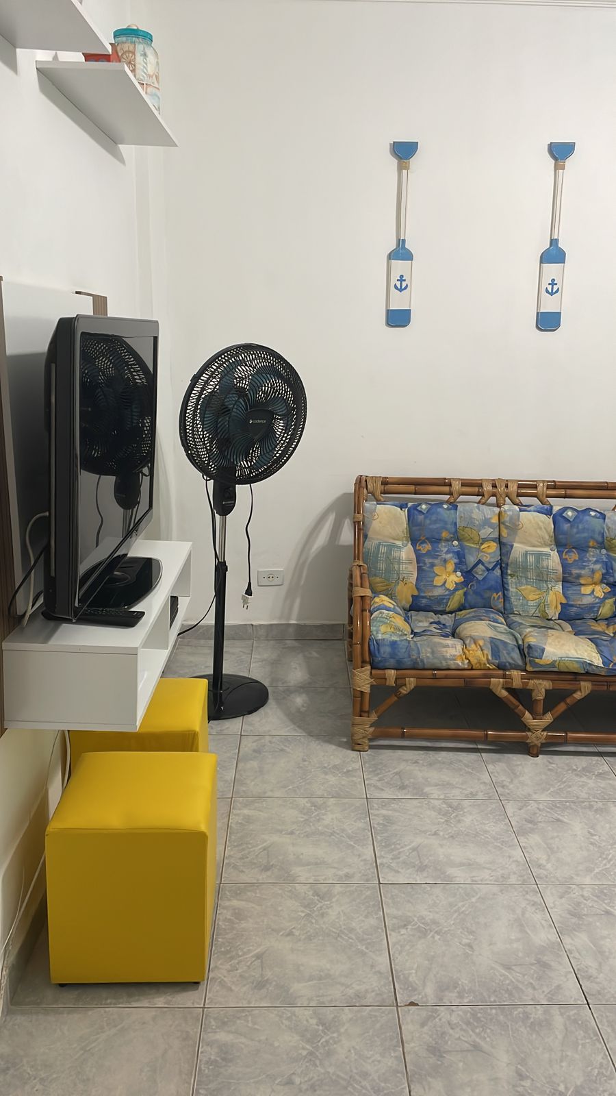 Apartamento à venda com 2 quartos, 65m² - Foto 2