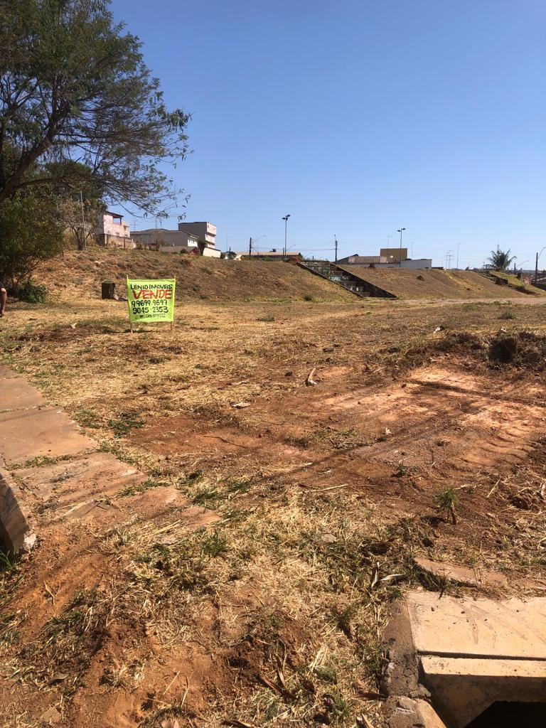 Lote de esquina em Valparaiso