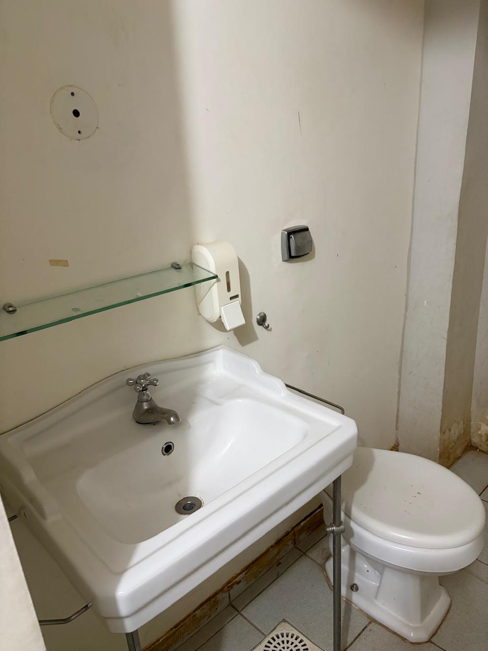 Vende-se excelente apto