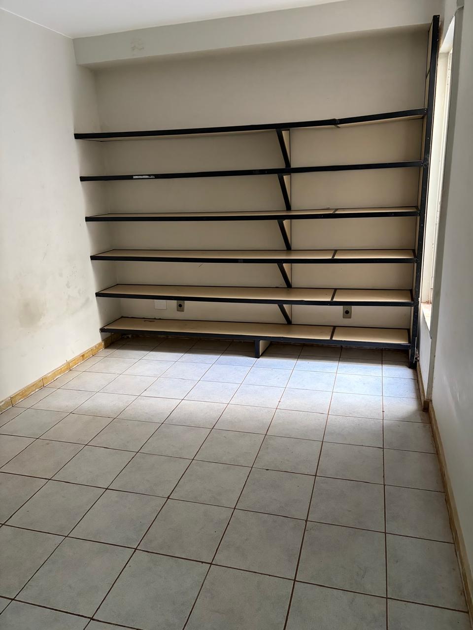 Vende-se excelente apto