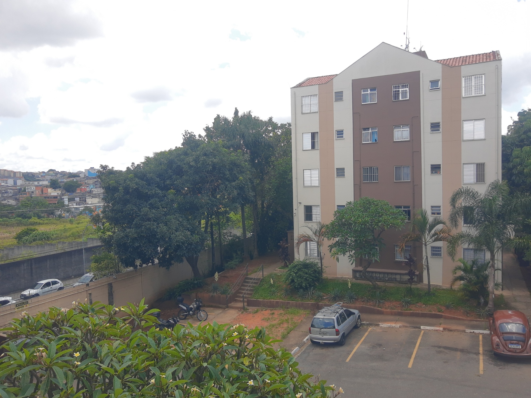 Venda de Apto no Condomínio Residencial Jardim dos Ipês localizado na Rua Inácio Monteiro 600