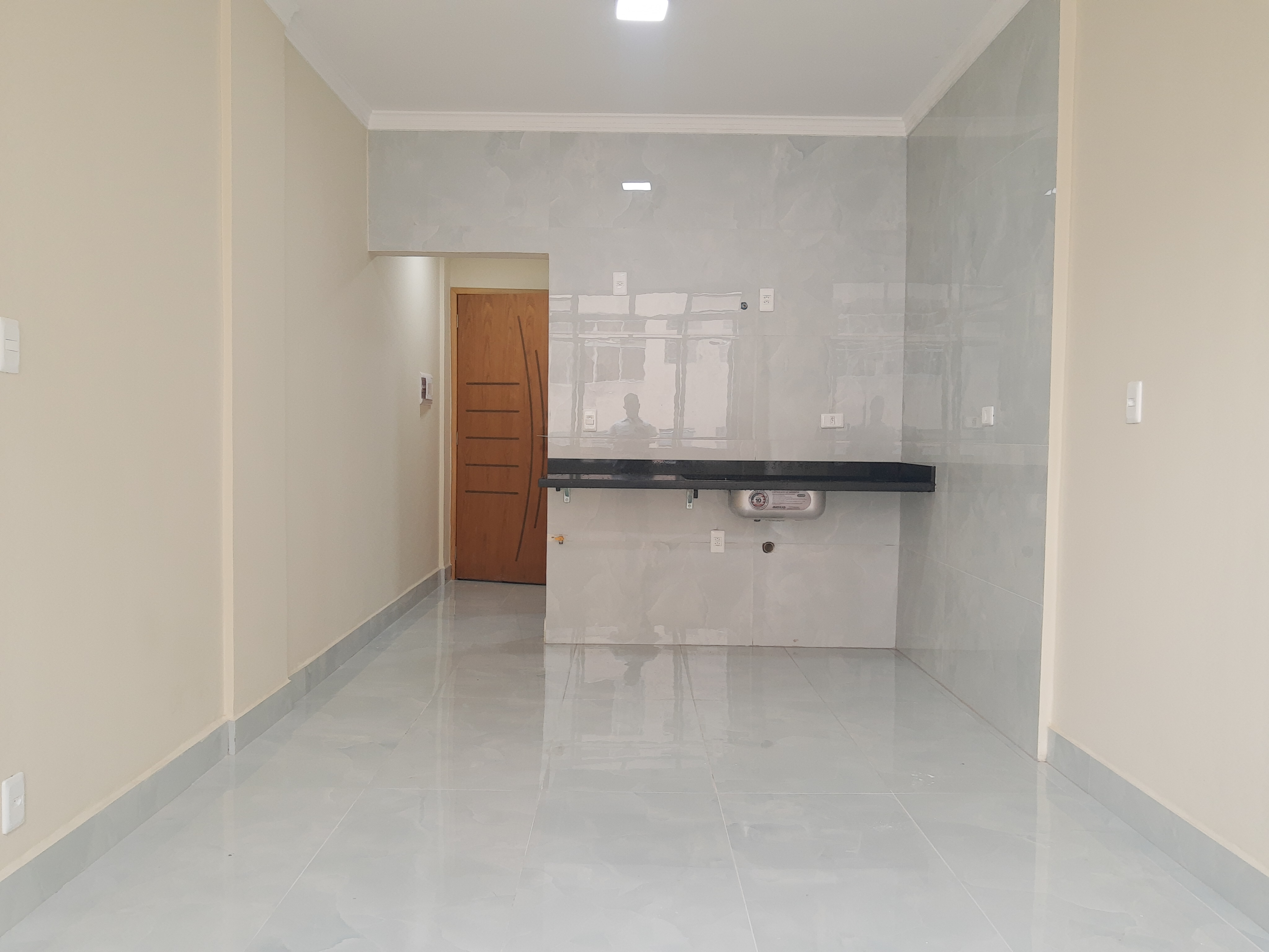 Kitnet Moderna e Reformada 