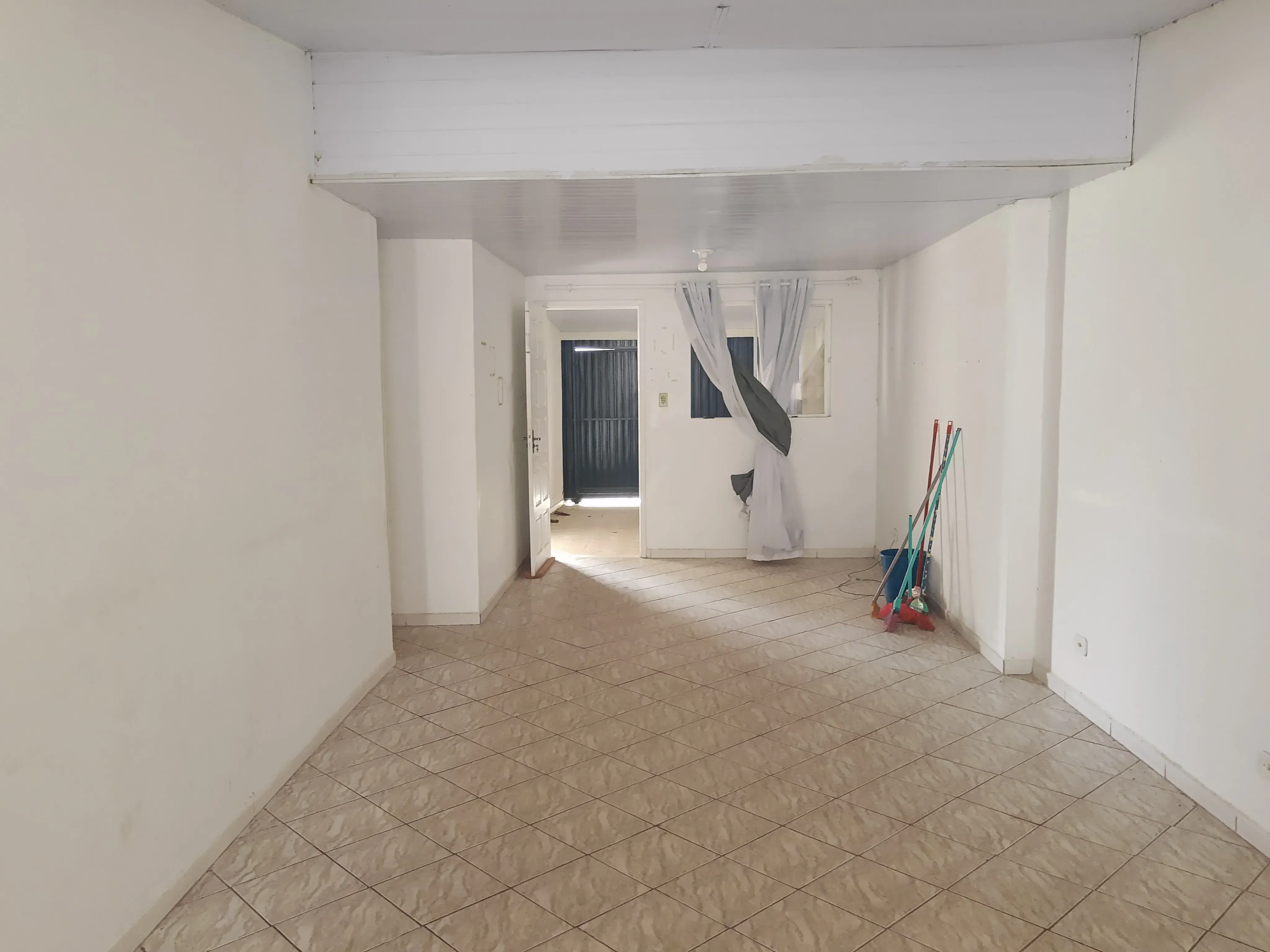 Casa à venda com 2 quartos, 100m² - Foto 7
