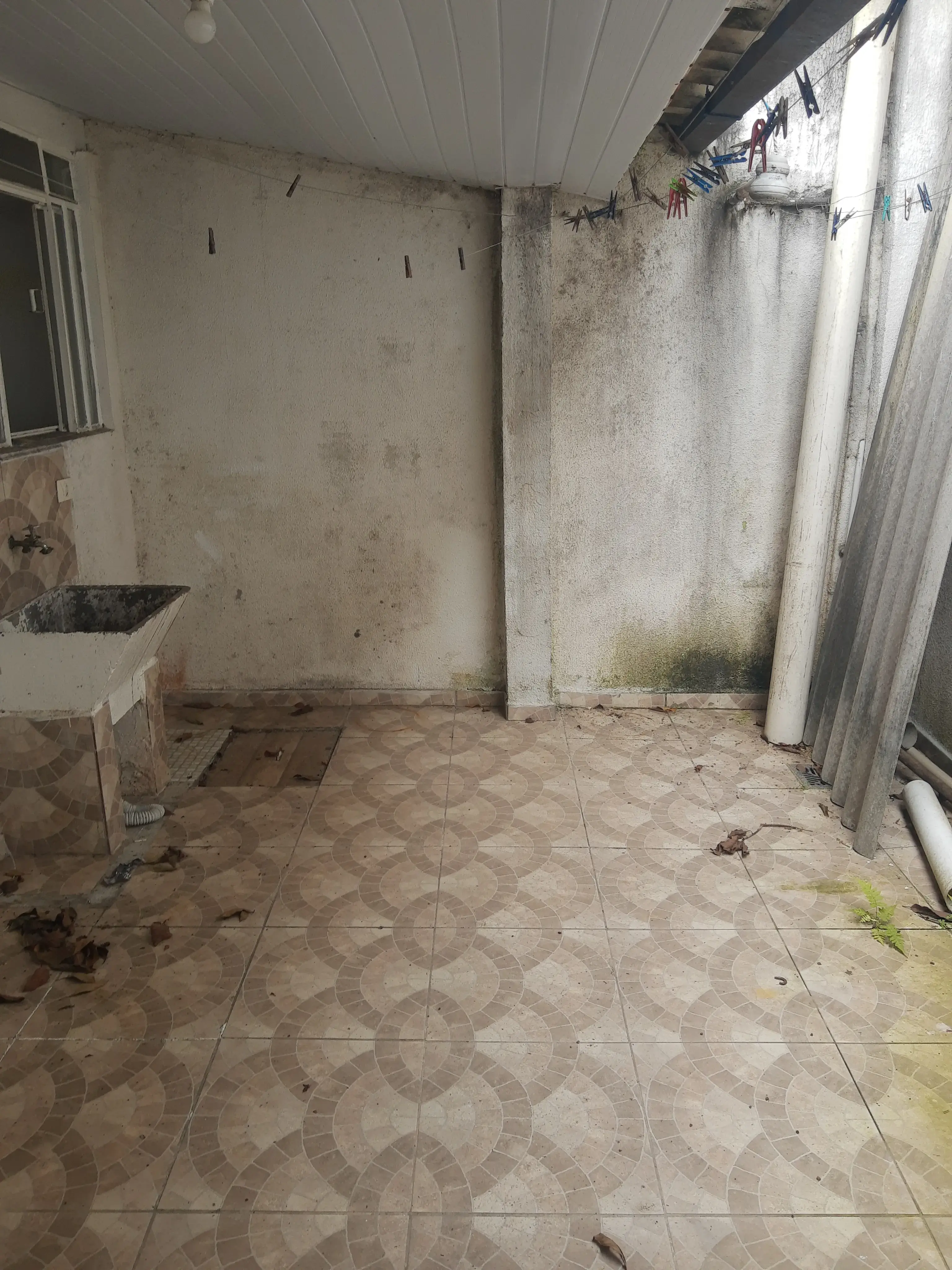 Casa à venda com 2 quartos, 100m² - Foto 25