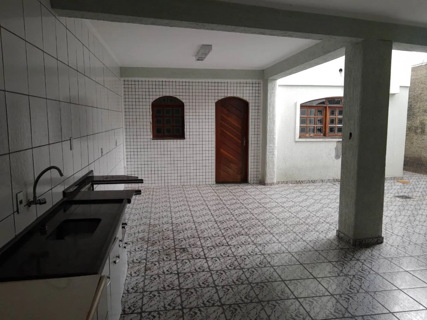 Sobrado com 4 Dormitórios para Alugar na Vila Hebe – Próximo ao Largo do Japonês