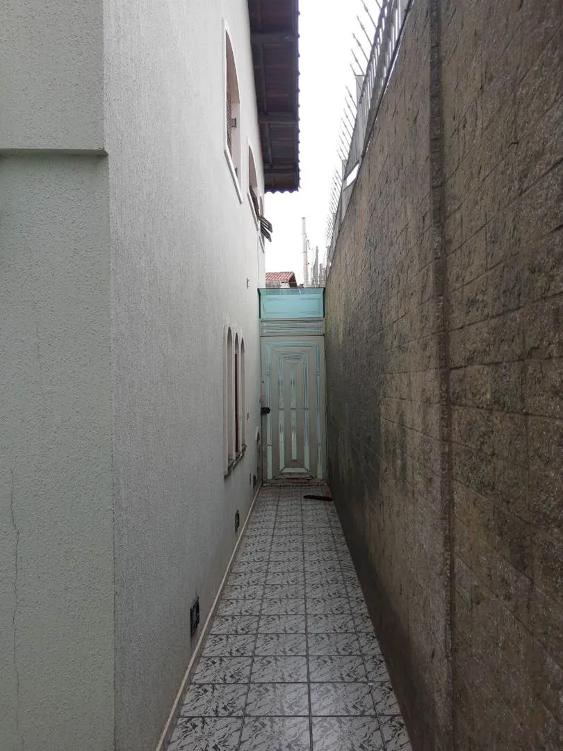 Sobrado com 4 Dormitórios para Alugar na Vila Hebe – Próximo ao Largo do Japonês