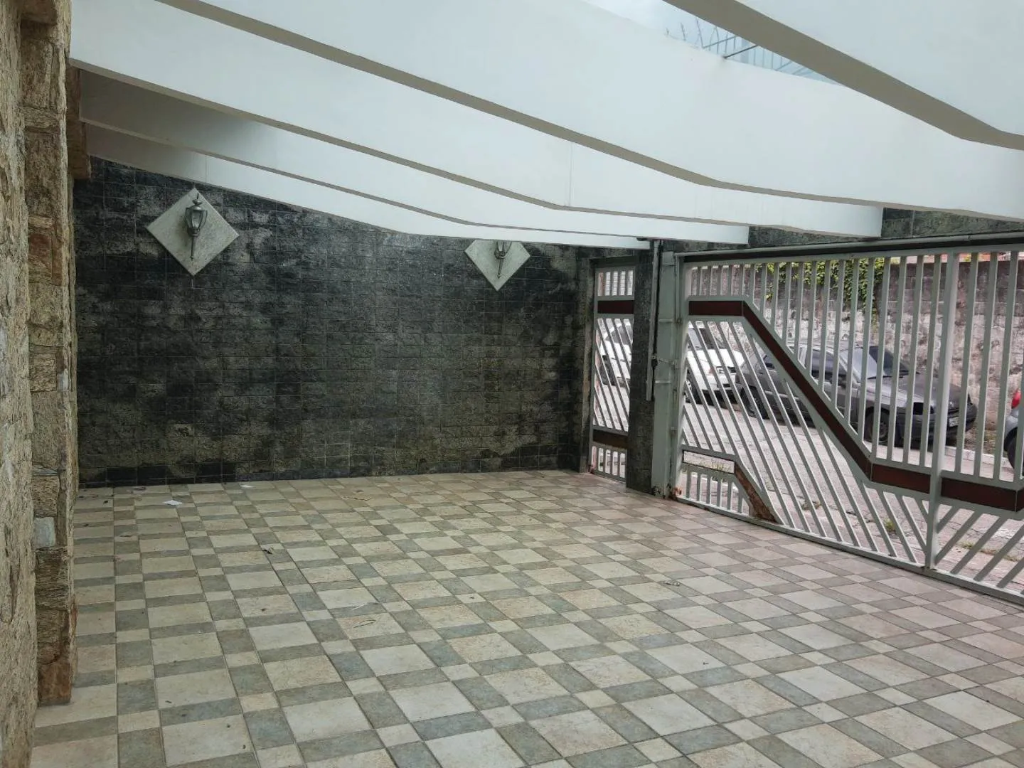 Sobrado com 4 Dormitórios para Alugar na Vila Hebe – Próximo ao Largo do Japonês