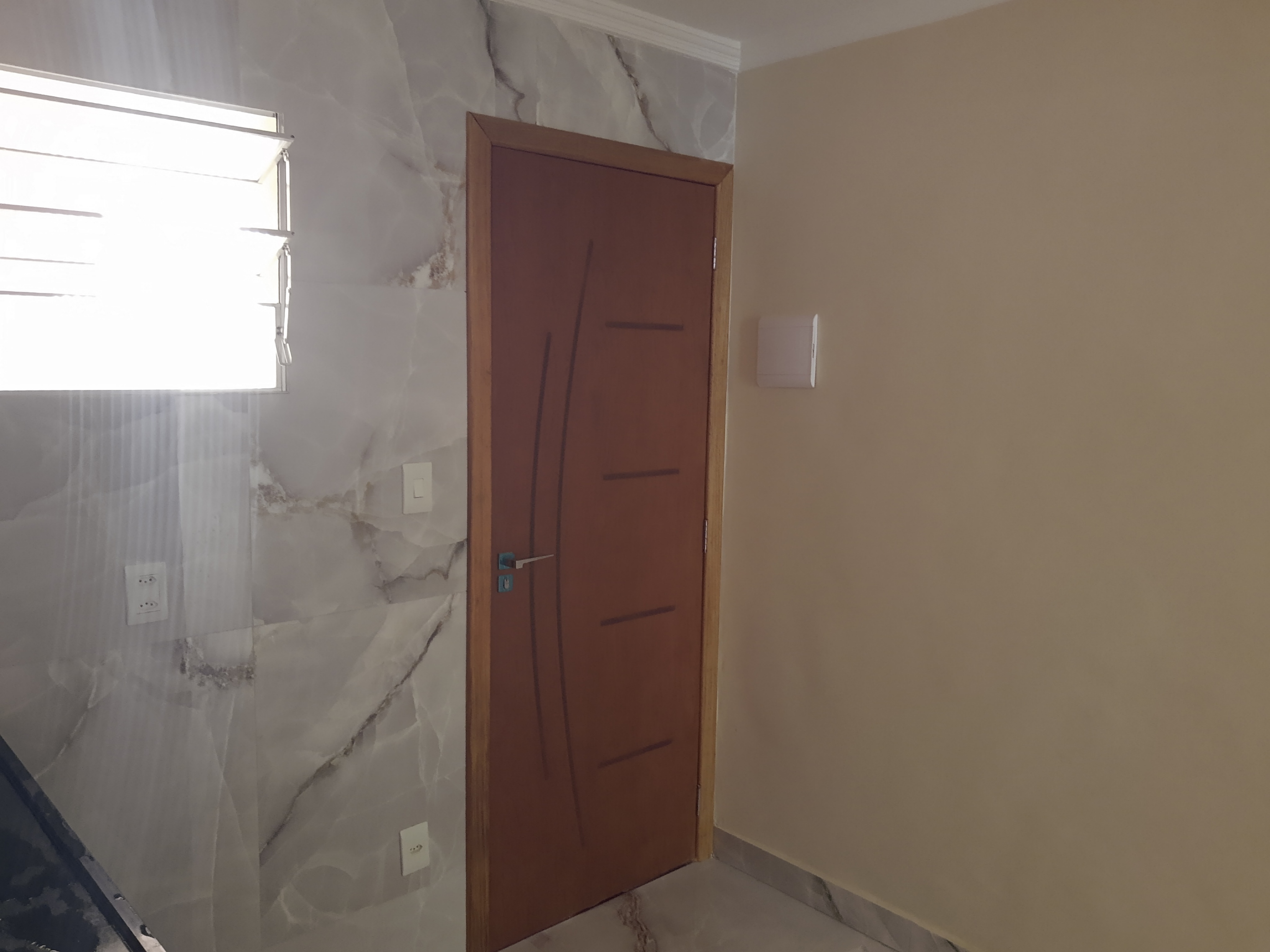 Kitnet à venda na Liberdade/SP com Entrada de apenas R$ 25.000,00 - Reformada e pronta para morar!