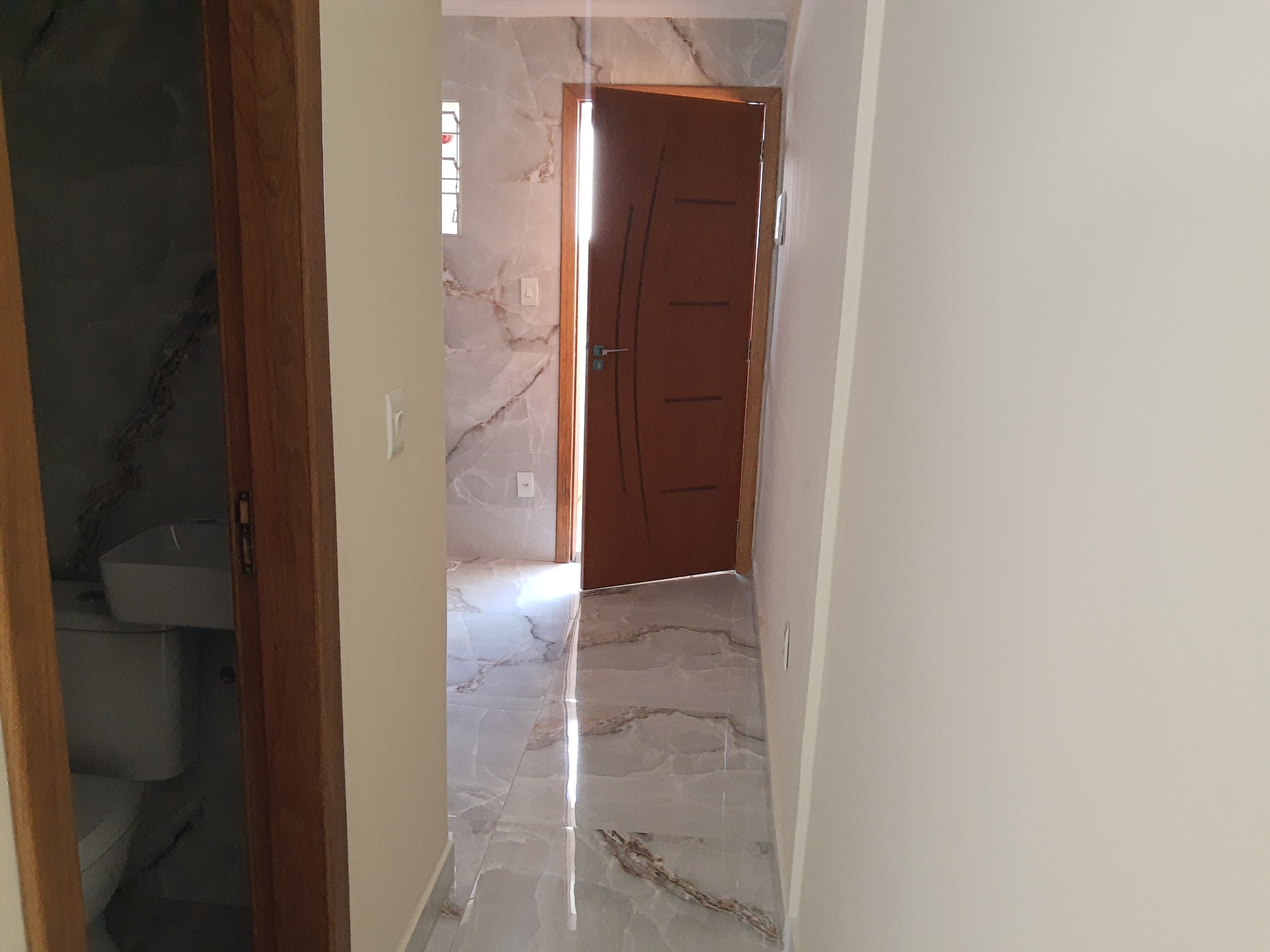 Kitnet à venda na Liberdade/SP com Entrada de apenas R$ 25.000,00 - Reformada e pronta para morar!