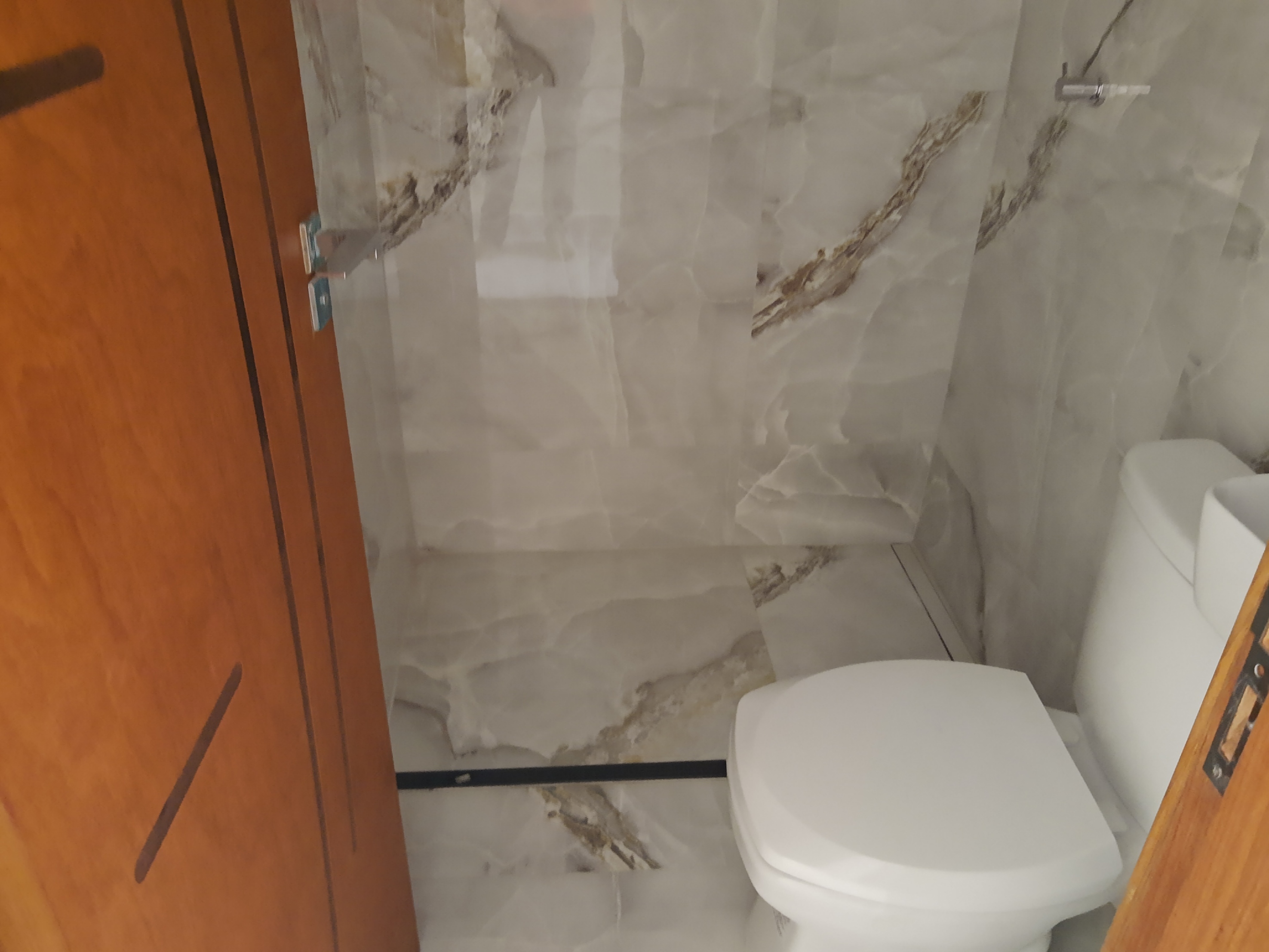 Kitnet à venda na Liberdade/SP com Entrada de apenas R$ 25.000,00 - Reformada e pronta para morar!