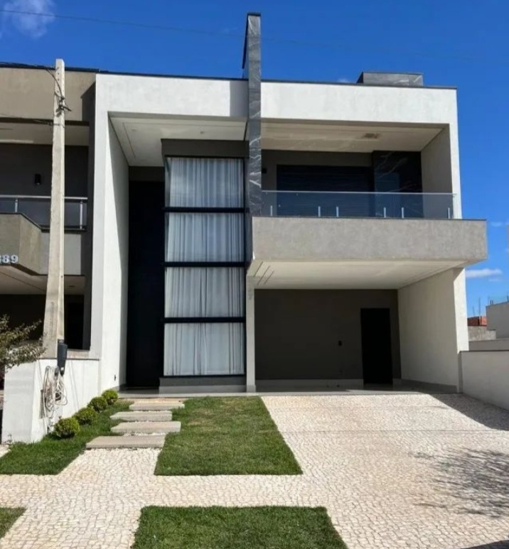 Casa em condomínio
