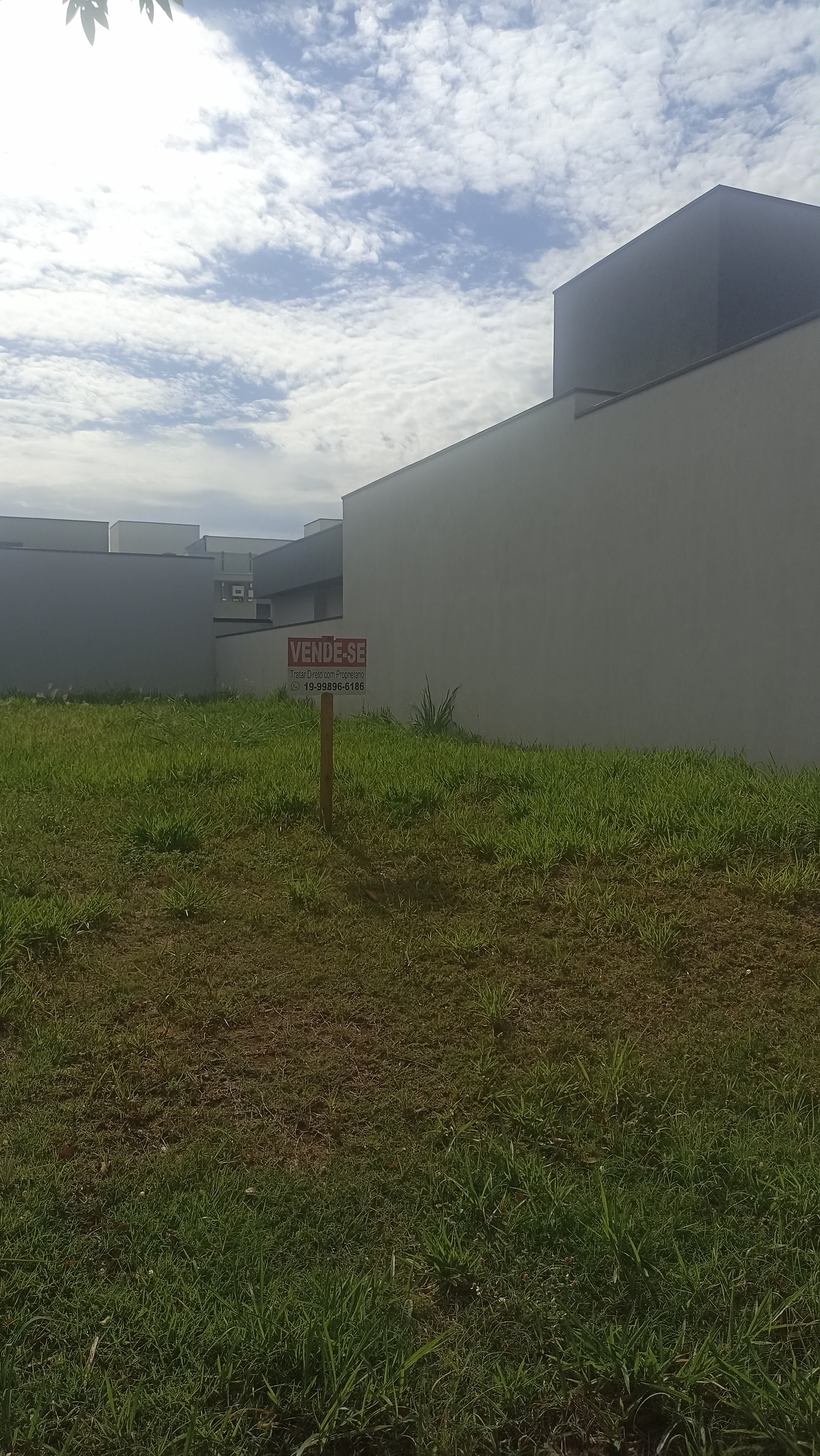 Terreno de 200m² à Venda no Condomínio Terras da Estância – Paulínia/SP.
