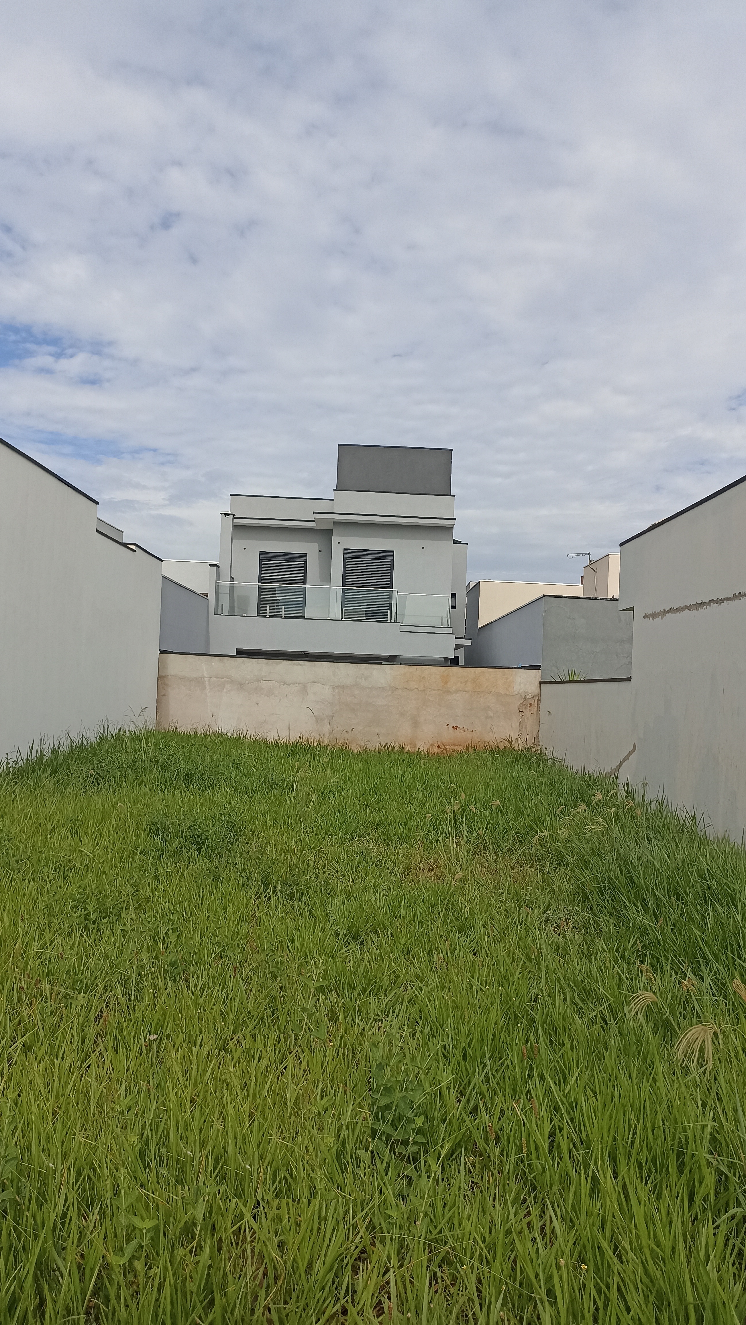 Terreno de 200m² à Venda no Condomínio Terras da Estância – Paulínia/SP