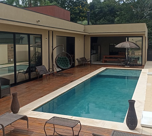 Casa em condomínio