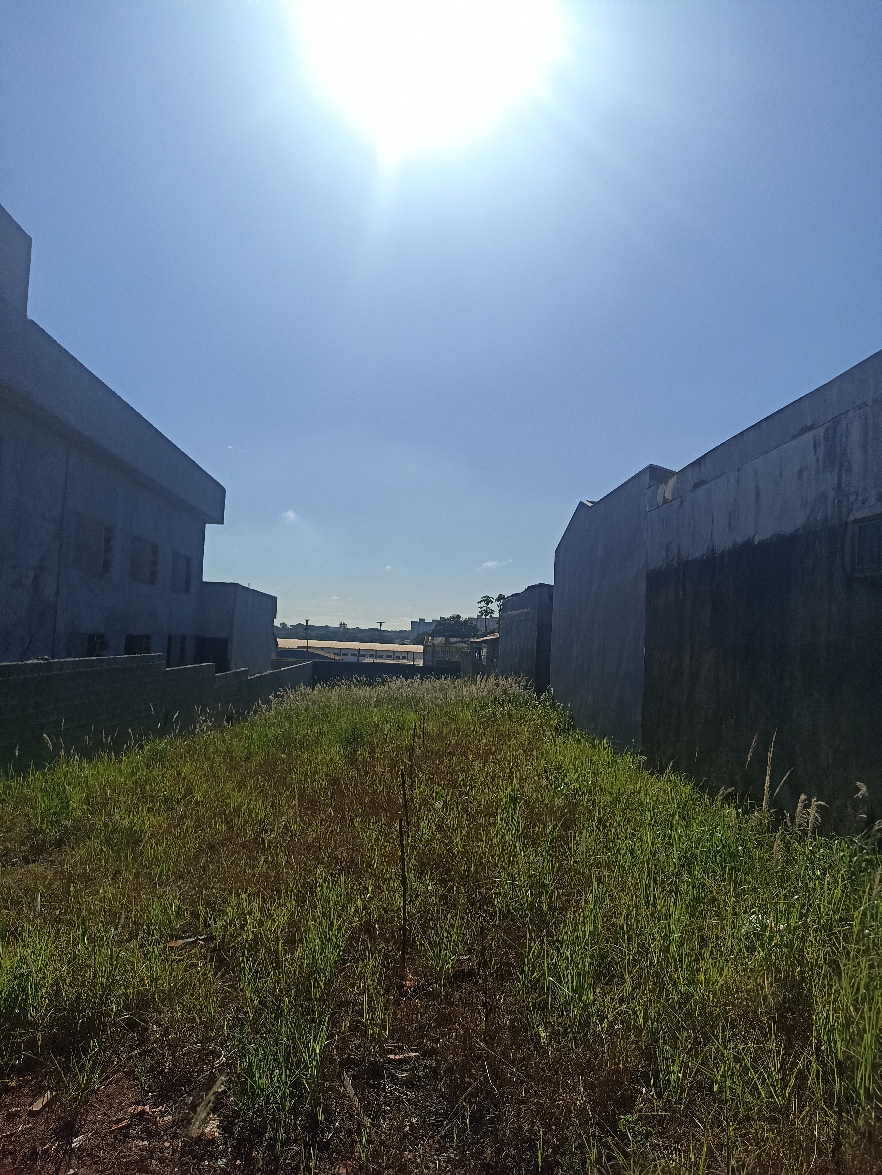 Terreno comercial - Venda