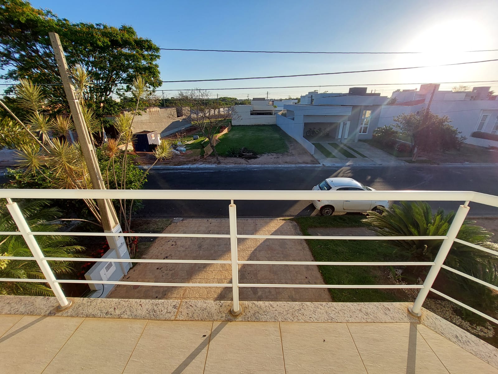 Sobrado de Alto Padrão Totalmente Mobiliado no Condomínio Campos do Conde II – Paulínia.