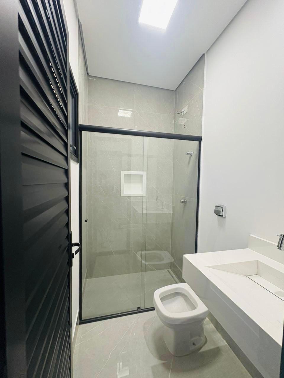 Casa Nova e Moderna com 3 suites com Piscina de Alvenaria no Condomínio Terras da Estância – Paulínia