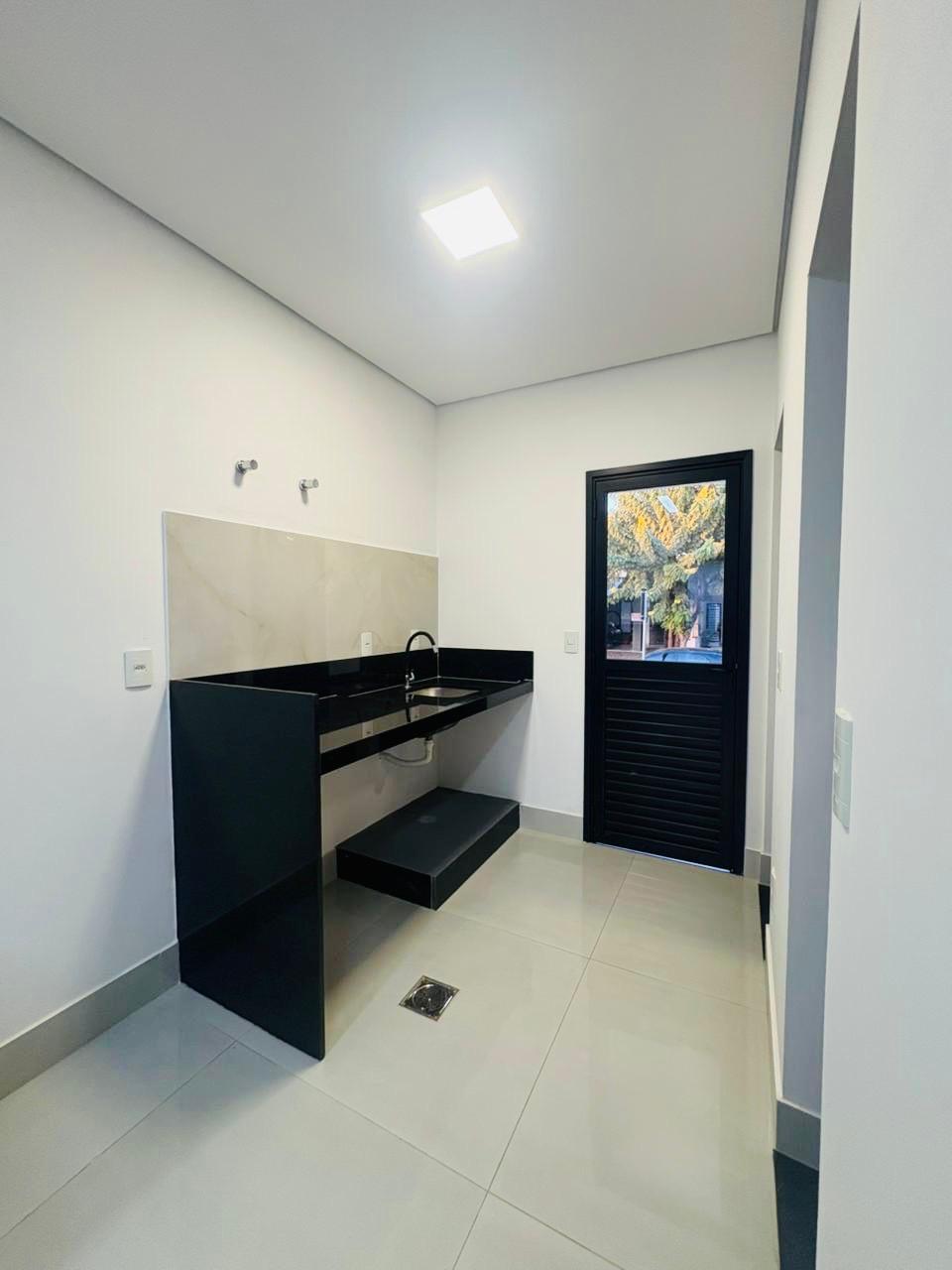 Casa Nova e Moderna com 3 suites com Piscina de Alvenaria no Condomínio Terras da Estância – Paulínia