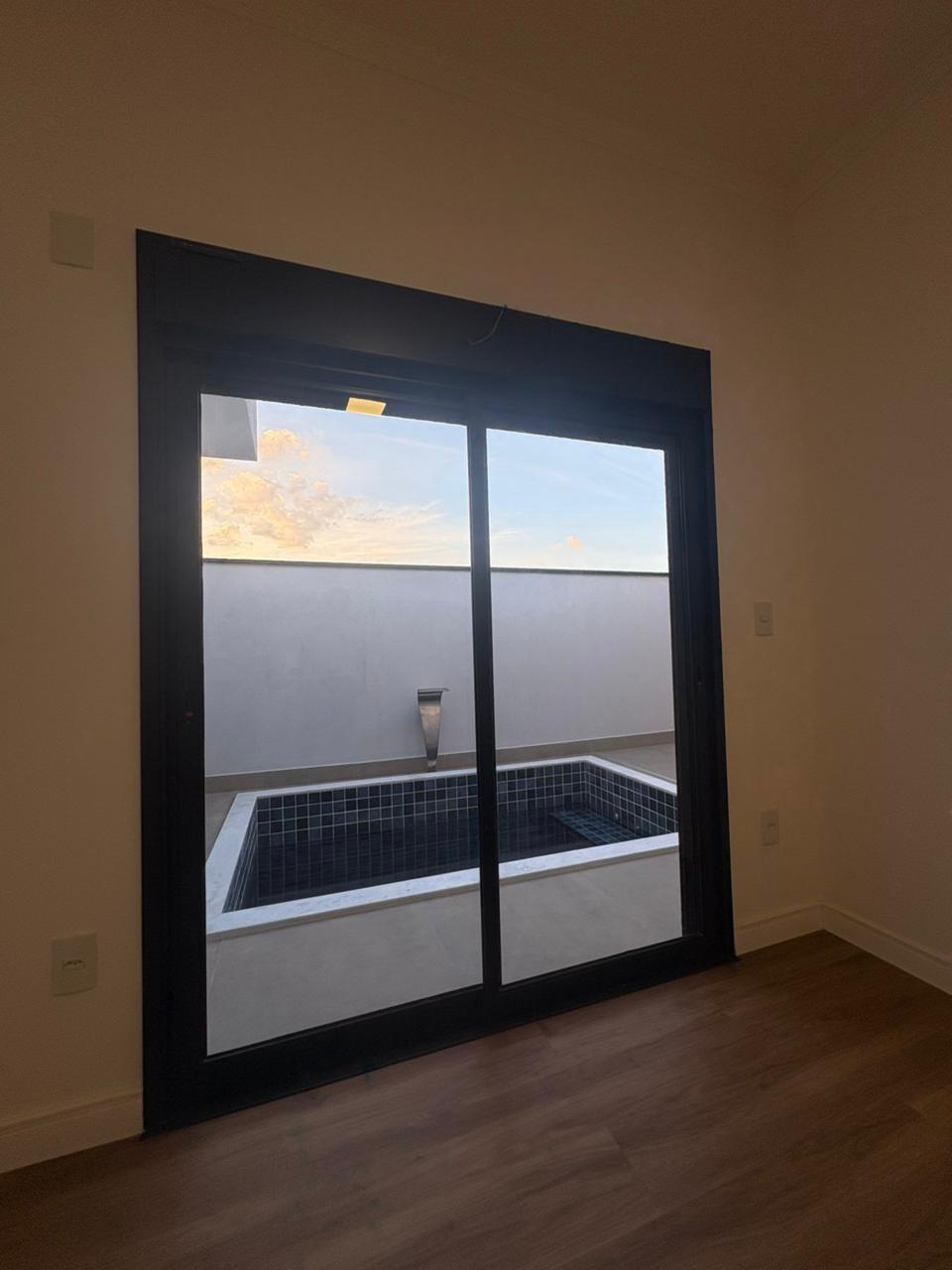 Casa Nova e Moderna com 3 suites com Piscina de Alvenaria no Condomínio Terras da Estância – Paulínia