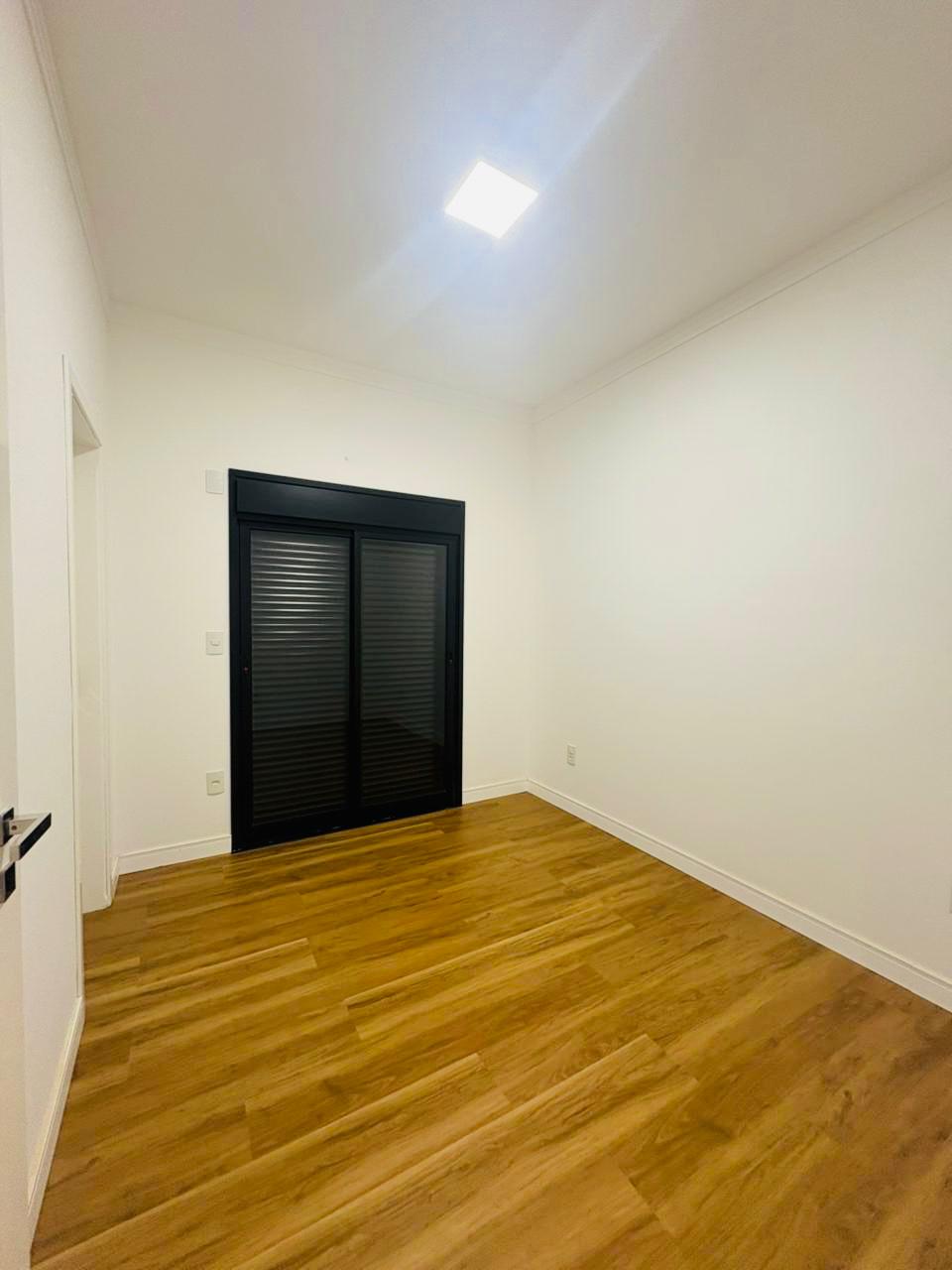 Casa Nova e Moderna com 3 suites com Piscina de Alvenaria no Condomínio Terras da Estância – Paulínia